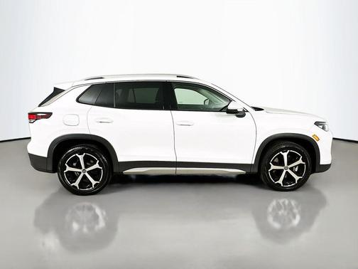Pure White 2025 Volkswagen Tiguan 2.0T SE 4MOTION