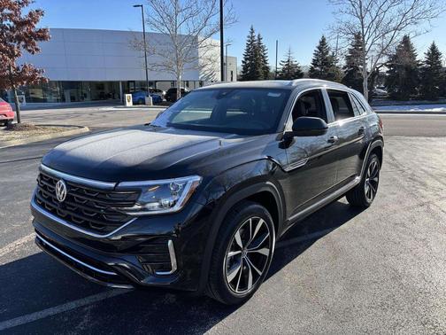 2026 Volkswagen Atlas Cross Sport 2.0T SEL Premium