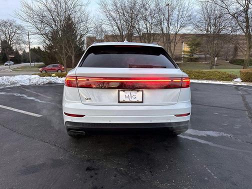 2025 Audi Q8 55 Premium