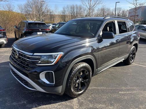 2026 Volkswagen Atlas Peak Edition