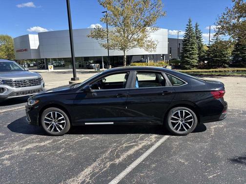 2026 Volkswagen Jetta 1.4T SE