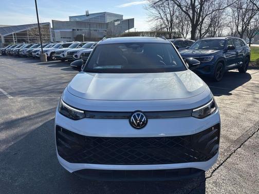 2026 Volkswagen Tiguan 2.0T SE R-Line Black 4MOTION