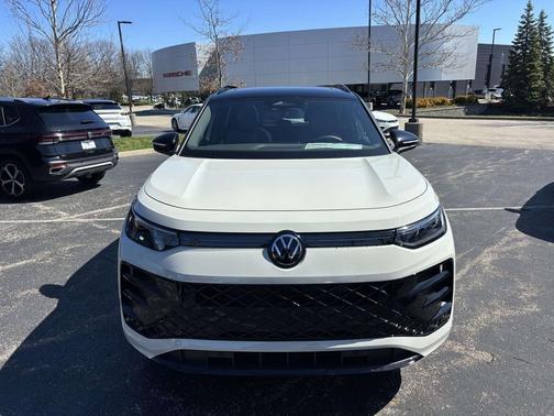 2026 Volkswagen Tiguan 2.0T SE R-Line Black 4MOTION