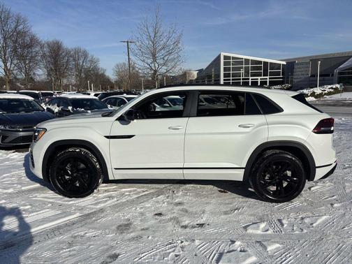 2026 Volkswagen Atlas Cross Sport 2.0T SEL