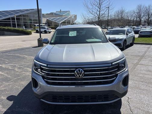 Silver Mist Metallic 2026 Volkswagen Atlas 2.0T SE w/Technology 4MOTION