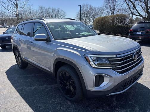 Silver Mist Metallic 2026 Volkswagen Atlas 2.0T SE w/Technology 4MOTION