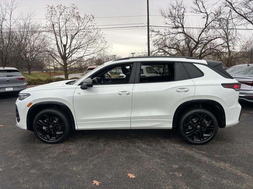 White 2026 Volkswagen Tiguan 2.0T SE R-Line Black 4MOTION