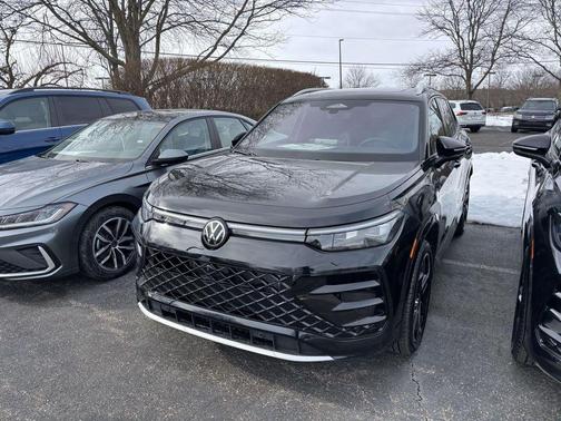 2026 Volkswagen Tiguan 2.0T SEL R-Line 4MOTION