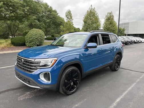 2026 Volkswagen Atlas 2.0T SE w/Technology 4MOTION