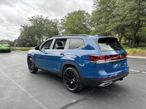 2026 Volkswagen Atlas 2.0T SE w/Technology 4MOTION
