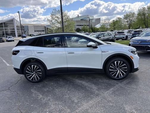 Opal White Pearl 2026 Volkswagen ID.4 AWD Pro