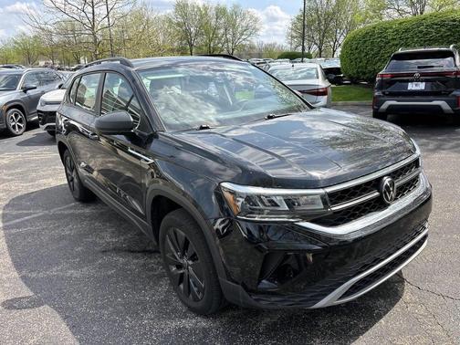 Deep Black 2023 Volkswagen Taos 1.5T S