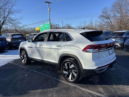 2026 Volkswagen Atlas Cross Sport 2.0T SEL