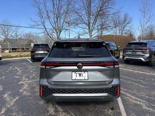 2026 Volkswagen Tiguan 2.0T SE R-Line Black 4MOTION