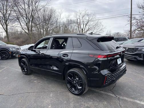 2026 Volkswagen Tiguan 2.0T SE R-Line Black 4MOTION