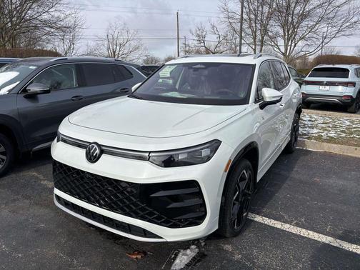 2026 Volkswagen Tiguan 2.0T SEL R-Line 4MOTION