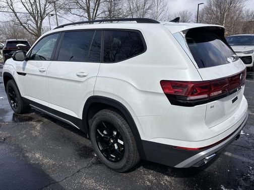 2026 Volkswagen Atlas Peak Edition