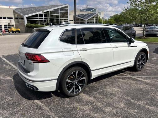 Opal White Pearl 2024 Volkswagen Tiguan 2.0T SEL R-Line 4MOTION