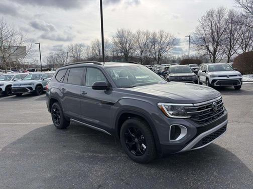 Pure Gray 2026 Volkswagen Atlas Peak Edition