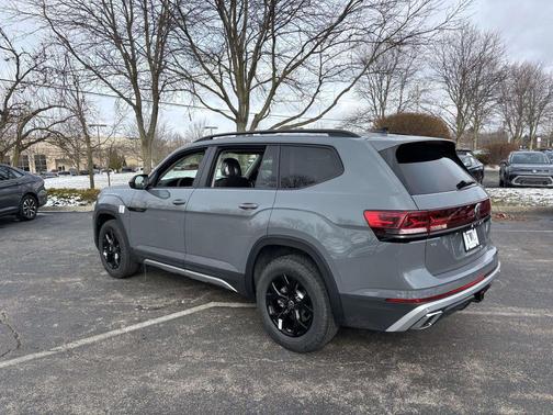Pure Gray 2026 Volkswagen Atlas Peak Edition