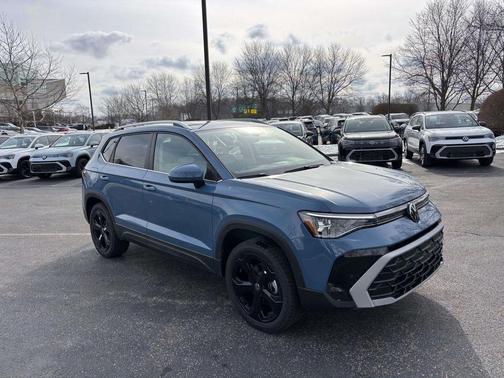 Monterey Blue Pearl 2026 Volkswagen Taos SEL