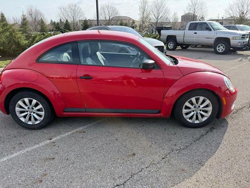 Tornado Red 2015 Volkswagen Beetle 1.8T