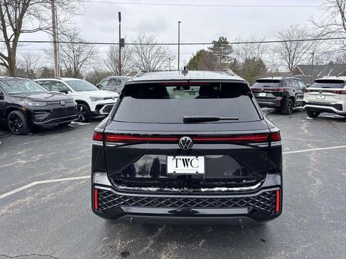 2026 Volkswagen Tiguan 2.0T SE R-Line Black 4MOTION