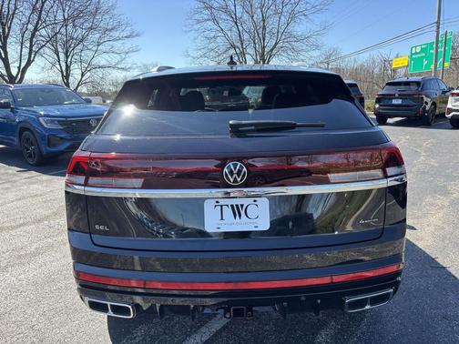 2026 Volkswagen Atlas Cross Sport 2.0T SEL Premium