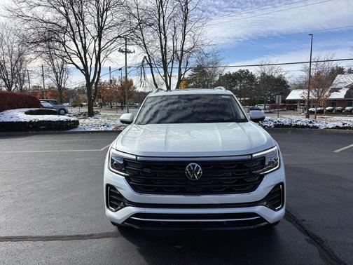 2026 Volkswagen Atlas 2.0T SEL Premium R-Line 4MOTION