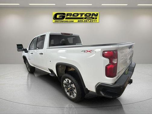 2024 Chevrolet Silverado 2500 Custom