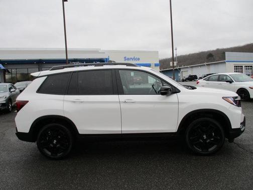 2025 Honda Passport AWD Black