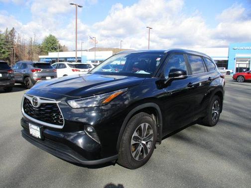 2024 Toyota Highlander XLE