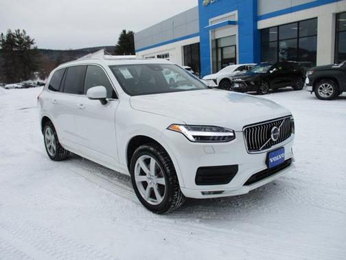 2023 Volvo XC90 B5 Core
