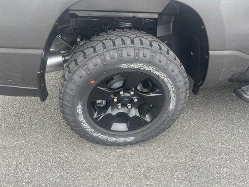 2025 RAM 1500 Warlock Crew Cab 4x4 5'7' Box