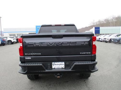 2022 Chevrolet Silverado 1500 Custom Trail Boss