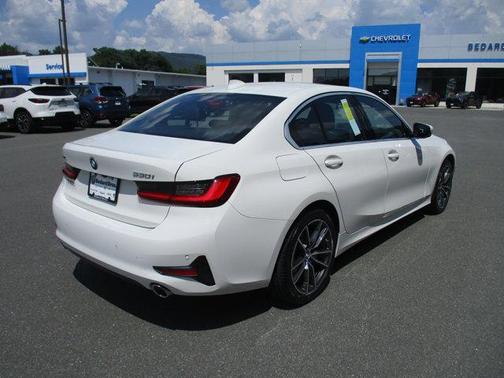 2019 BMW 330 xDrive