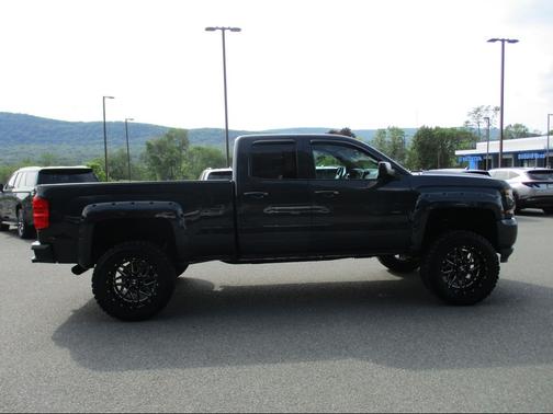 Graphite Metallic 2018 Chevrolet Silverado 1500 2LT