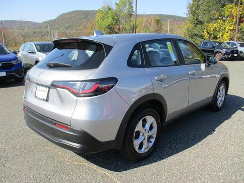 2023 Honda HR-V LX