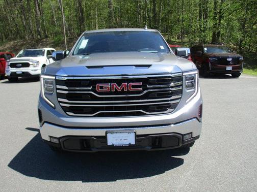 Sterling Metallic 2023 GMC Sierra 1500 SLT