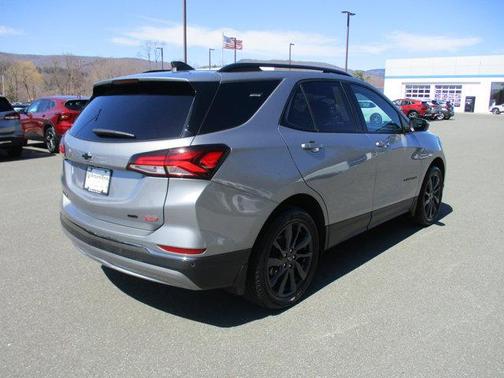 Sterling Gray Metallic 2023 Chevrolet Equinox AWD RS