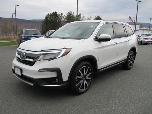 2021 Honda Pilot Touring 8-Passenger