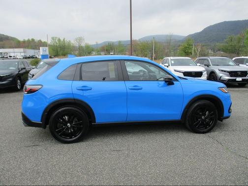 Boost Blue Pearl 2026 Honda HR-V AWD Sport