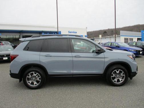 2022 Honda Passport AWD TrailSport