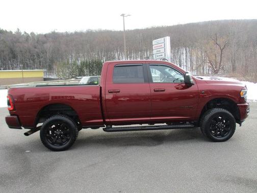 2023 RAM 2500 Laramie Crew Cab 4x4 6'4' Box