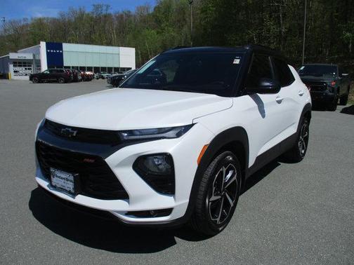 Summit White 2023 Chevrolet Trailblazer RS