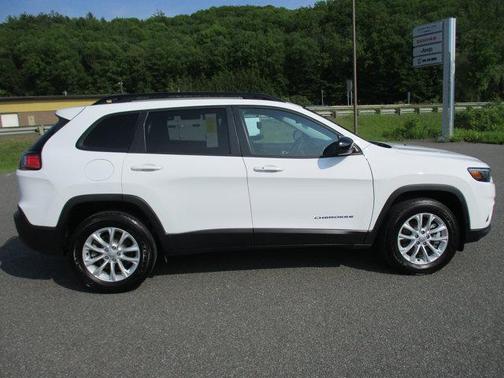 2022 Jeep Cherokee Latitude Lux