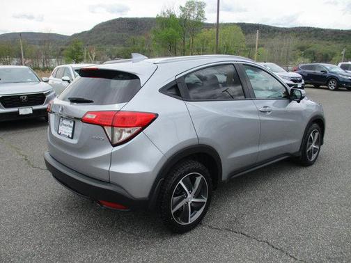 Lunar Silver Metallic 2022 Honda HR-V EX