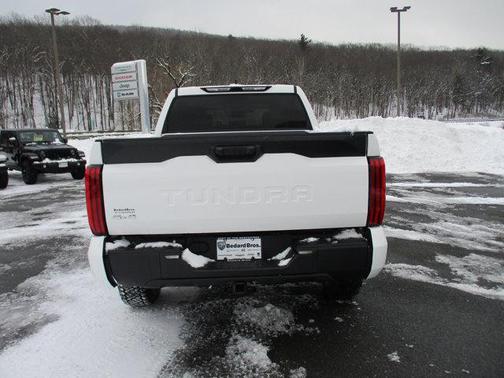 2022 Toyota Tundra SR5