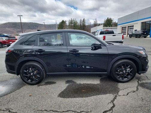 2025 Honda HR-V AWD Sport