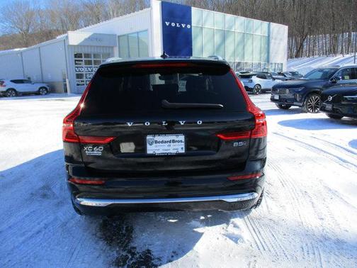 2023 Volvo XC60 B5 Plus Bright Theme